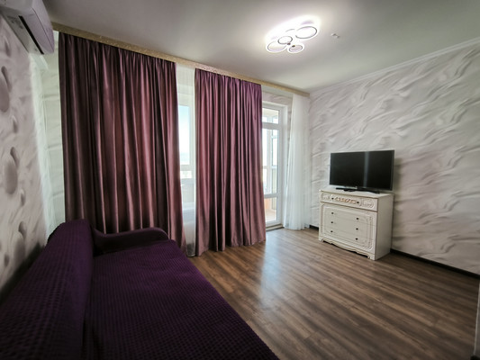 Сдам однокомнатную (1-комн.) квартиру, Александра Суворова пр-кт, 9, Симферополь г