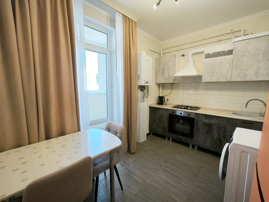 Сдам однокомнатную (1-комн.) квартиру, Александра Суворова пр-кт, 9, Симферополь г