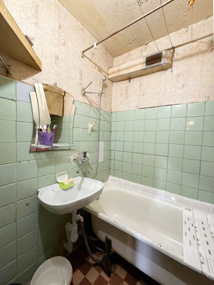 Продам трехкомнатную (3-комн.) квартиру, Хусаина Мавлютова ул, 8/20, Казань г