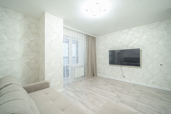 Продам трехкомнатную (3-комн.) квартиру, Карла Модераха ул, 8, Пермь г