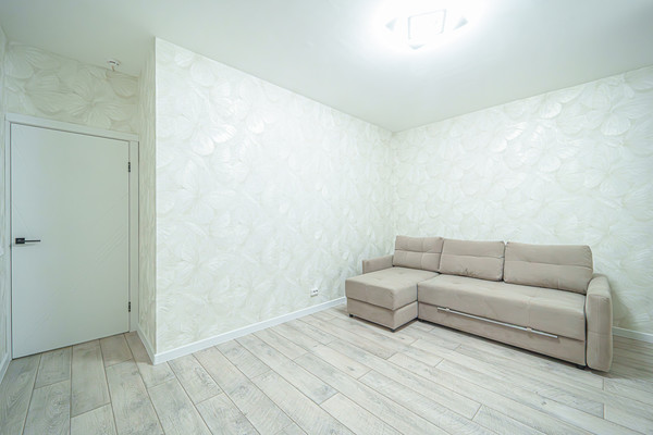 Продам трехкомнатную (3-комн.) квартиру, Карла Модераха ул, 8, Пермь г