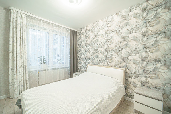 Продам трехкомнатную (3-комн.) квартиру, Карла Модераха ул, 8, Пермь г