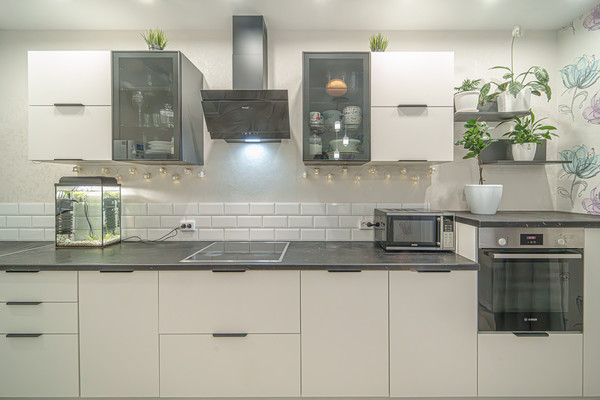 Продам трехкомнатную (3-комн.) квартиру, Карла Модераха ул, 8, Пермь г