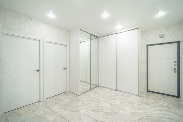 Продам трехкомнатную (3-комн.) квартиру, Карла Модераха ул, 8, Пермь г