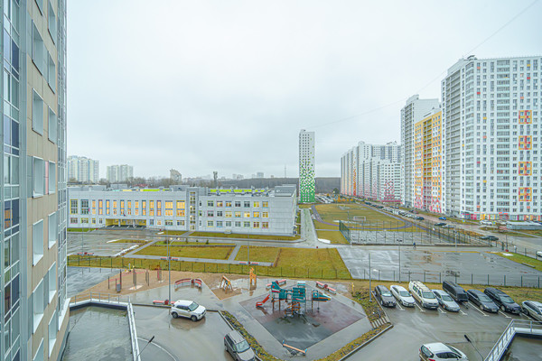 Продам трехкомнатную (3-комн.) квартиру, Карла Модераха ул, 8, Пермь г