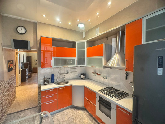 Продам двухкомнатную (2-комн.) квартиру, Полюстровский пр-кт, 47, Санкт-Петербург г