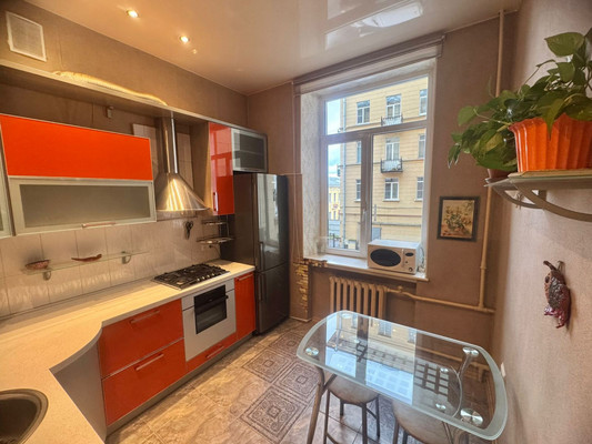 Продам двухкомнатную (2-комн.) квартиру, Полюстровский пр-кт, 47, Санкт-Петербург г