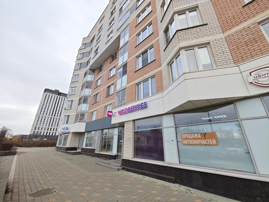 Продам торговое помещение 133 м2, Бакинских комиссаров ул, 93, Екатеринбург г