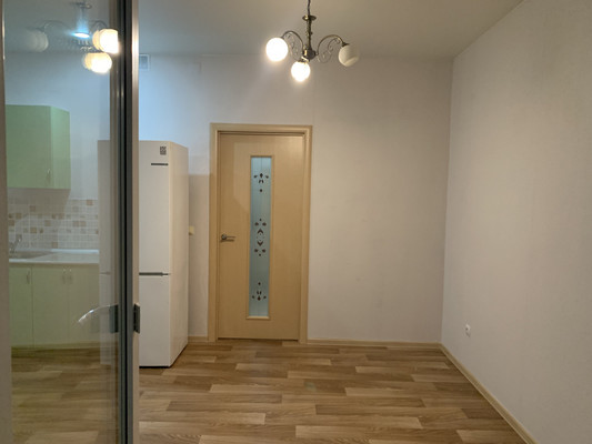 Продам однокомнатную (1-комн.) квартиру, Менделеева б-р, 3, Мурино п