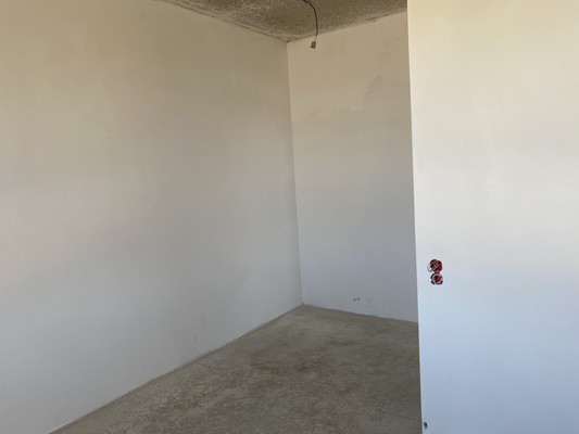 Продам трехкомнатную (3-комн.) квартиру, Бородина ул, 59Б, Симферополь г