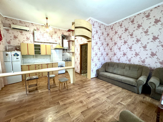 Продам двухкомнатную (2-комн.) квартиру, Мокроусова ул, 10, Симферополь г