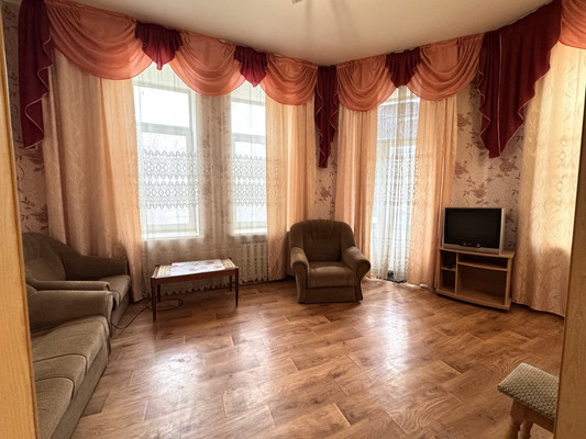 Продам двухкомнатную (2-комн.) квартиру, Мокроусова ул, 10, Симферополь г