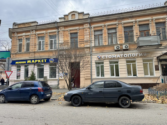 Продам двухкомнатную (2-комн.) квартиру, Мокроусова ул, 10, Симферополь г