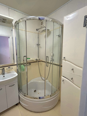 Продам двухкомнатную (2-комн.) квартиру, Мухина ул, 20, Ялта г