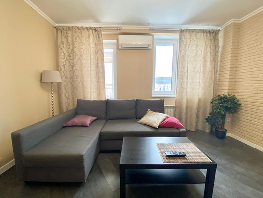 Продам однокомнатную (1-комн.) квартиру, Сибгата Хакима ул, 3, Казань г