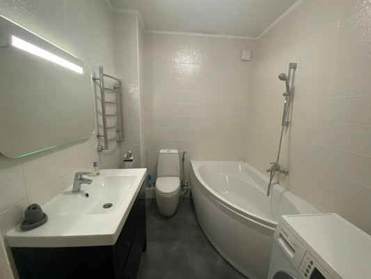 Продам однокомнатную (1-комн.) квартиру, Сибгата Хакима ул, 3, Казань г