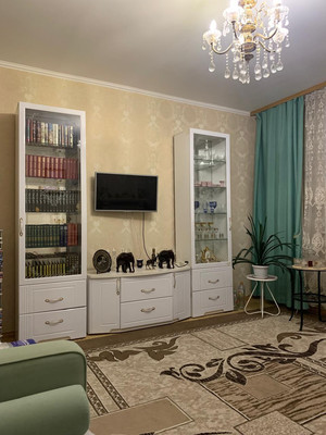 Продам двухкомнатную (2-комн.) квартиру, Ленинского Комсомола пр-кт, 5, Видное г