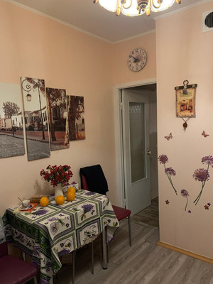 Продам двухкомнатную (2-комн.) квартиру, Ленинского Комсомола пр-кт, 5, Видное г