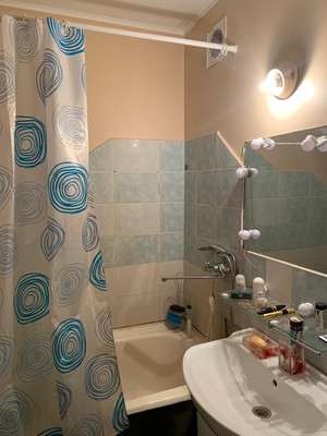 Продам двухкомнатную (2-комн.) квартиру, Ленинского Комсомола пр-кт, 5, Видное г