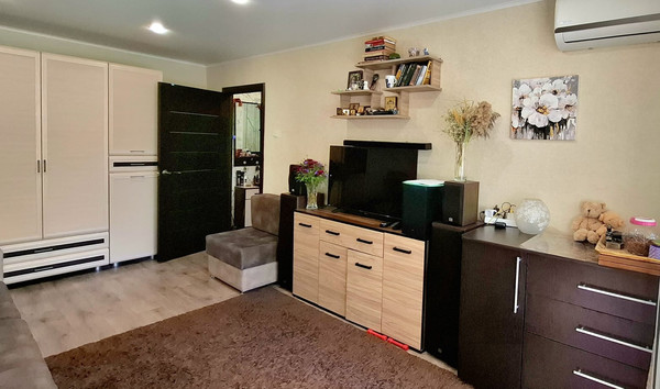 Продам однокомнатную (1-комн.) квартиру, М.Горького ул, 131, Волгодонск г