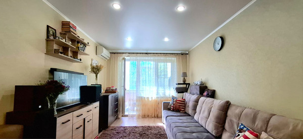 Продам однокомнатную (1-комн.) квартиру, М.Горького ул, 131, Волгодонск г