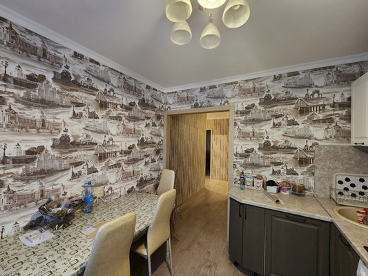 Продам трехкомнатную (3-комн.) квартиру, 3, Торосово д