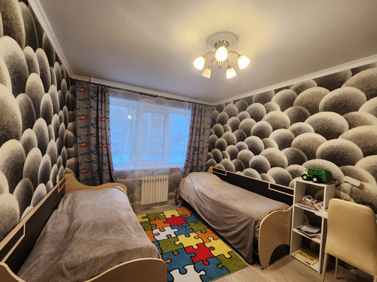 Продам трехкомнатную (3-комн.) квартиру, 3, Торосово д