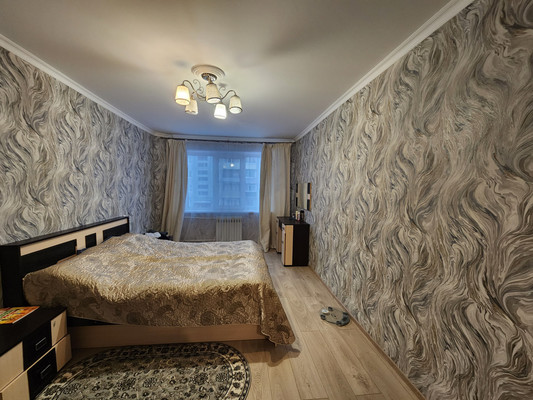 Продам трехкомнатную (3-комн.) квартиру, 3, Торосово д