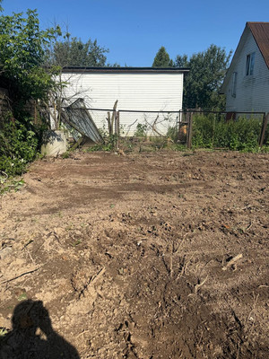 Продам участок 6,33 соток, ИЖС, 2ка, Красная Горка п, 0 км от города