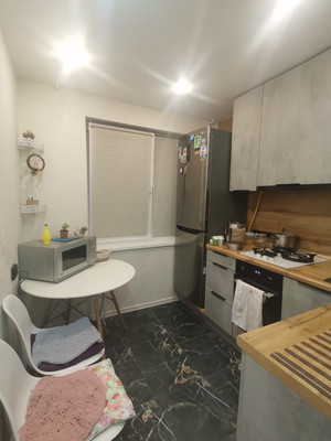 Продам трехкомнатную (3-комн.) квартиру, Кольский пр-кт, 169, Мурманск г