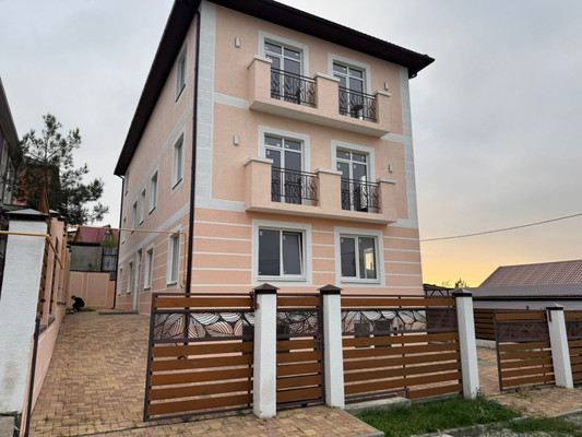 Продам дом, Доктора Сульжинского ул, з/у47, Геленджик г, 0 км от города