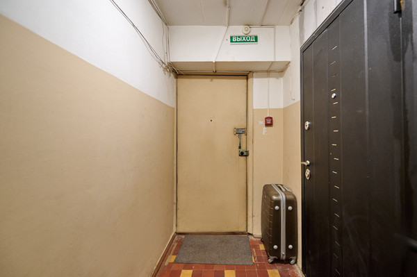 Продам двухкомнатную (2-комн.) квартиру, Кронштадтский б-р, 13/2к2, Москва г