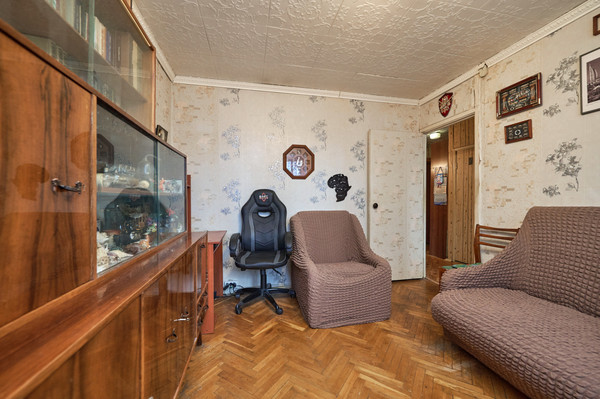 Продам двухкомнатную (2-комн.) квартиру, Кронштадтский б-р, 13/2к2, Москва г