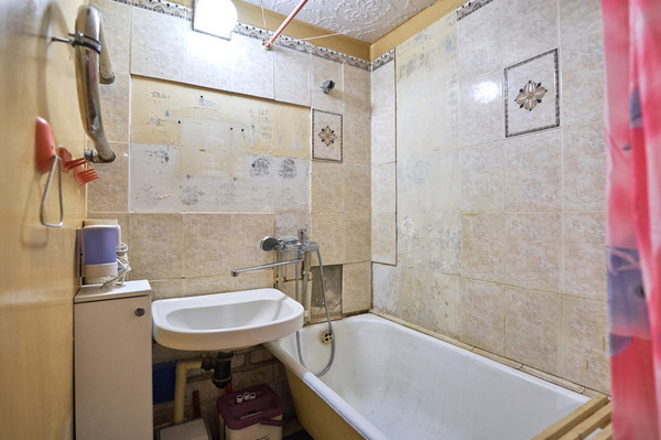 Продам двухкомнатную (2-комн.) квартиру, Кронштадтский б-р, 13/2к2, Москва г