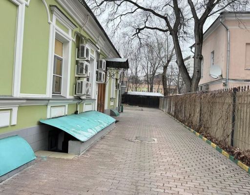 Сдам коммерческое помещение 332 м2, 1-й Спасоналивковский пер, 6, Москва г