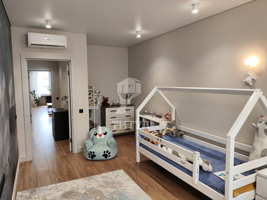 Продам трехкомнатную (3-комн.) квартиру, Жмайлова ул, 19А, Ростов-на-Дону г