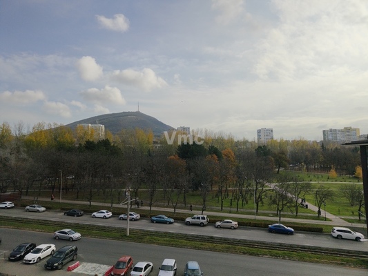 Продам однокомнатную (1-комн.) квартиру, Орджоникидзе ул, 11к2, Пятигорск г