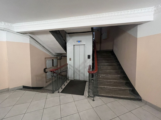 Продам многокомнатную квартиру, Трофимова ул, 1/17, Москва г