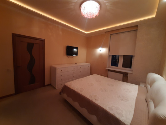 Продам трехкомнатную (3-комн.) квартиру, Кузнецовская ул, 48А, Санкт-Петербург г