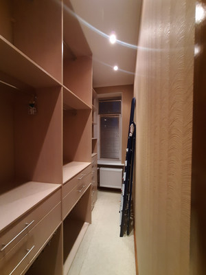 Продам трехкомнатную (3-комн.) квартиру, Кузнецовская ул, 48А, Санкт-Петербург г