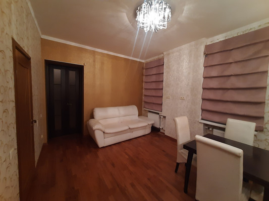 Продам трехкомнатную (3-комн.) квартиру, Кузнецовская ул, 48А, Санкт-Петербург г