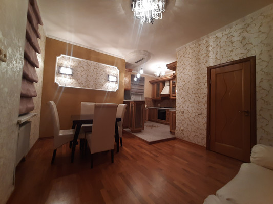 Продам трехкомнатную (3-комн.) квартиру, Кузнецовская ул, 48А, Санкт-Петербург г