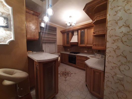 Продам трехкомнатную (3-комн.) квартиру, Кузнецовская ул, 48А, Санкт-Петербург г