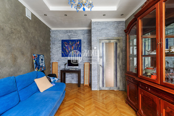 Продам трехкомнатную (3-комн.) квартиру, Студенческая ул, 30к1, Москва г