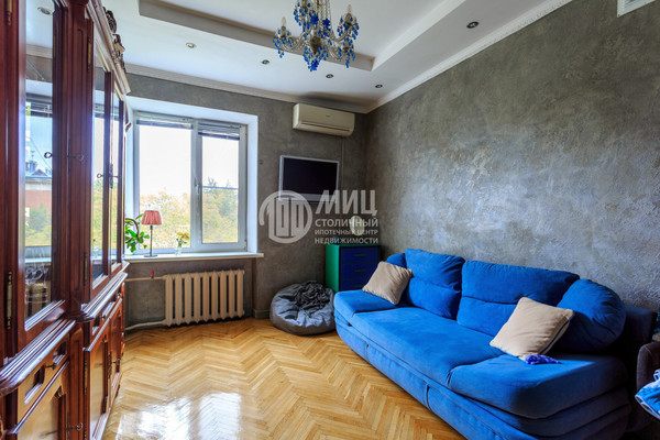 Продам трехкомнатную (3-комн.) квартиру, Студенческая ул, 30к1, Москва г