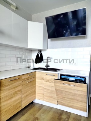 Продам двухкомнатную (2-комн.) квартиру, Сиреневый б-р, 14, Калуга г