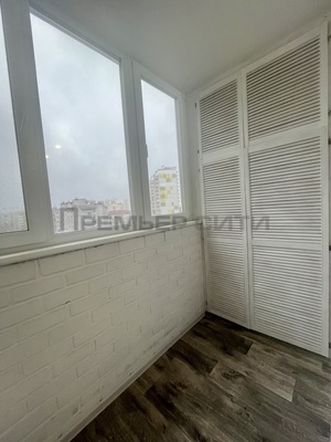 Продам двухкомнатную (2-комн.) квартиру, Сиреневый б-р, 14, Калуга г