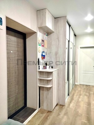 Продам двухкомнатную (2-комн.) квартиру, Сиреневый б-р, 14, Калуга г