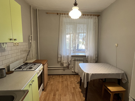 Продам двухкомнатную (2-комн.) квартиру, Можайское ш, 4, Большие Вязёмы рп