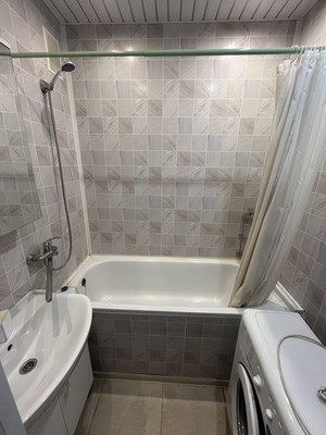 Продам двухкомнатную (2-комн.) квартиру, Можайское ш, 4, Большие Вязёмы рп